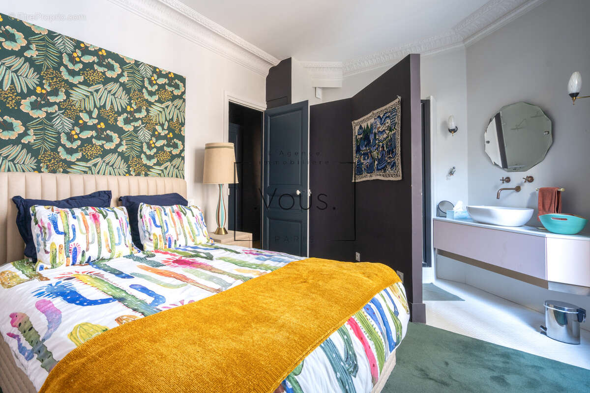 Appartement à PARIS-18E