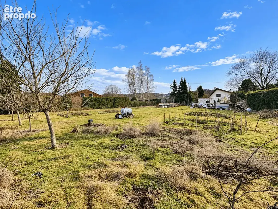 Terrain constructible de 1 519 m2 - photo 2