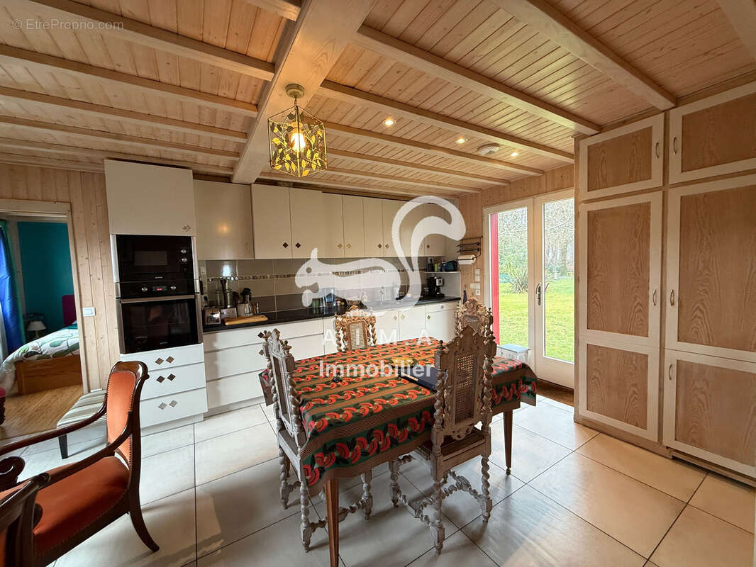 Maison à MIOS