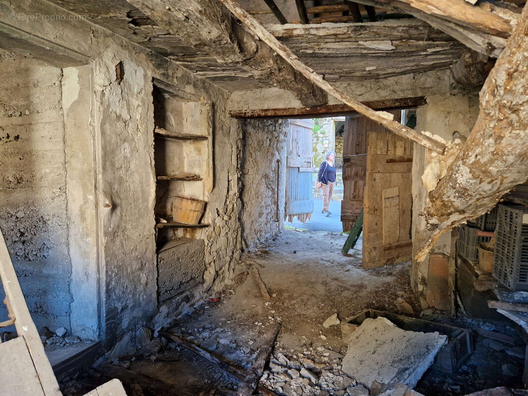 Maison de village à rénover - photo 15
