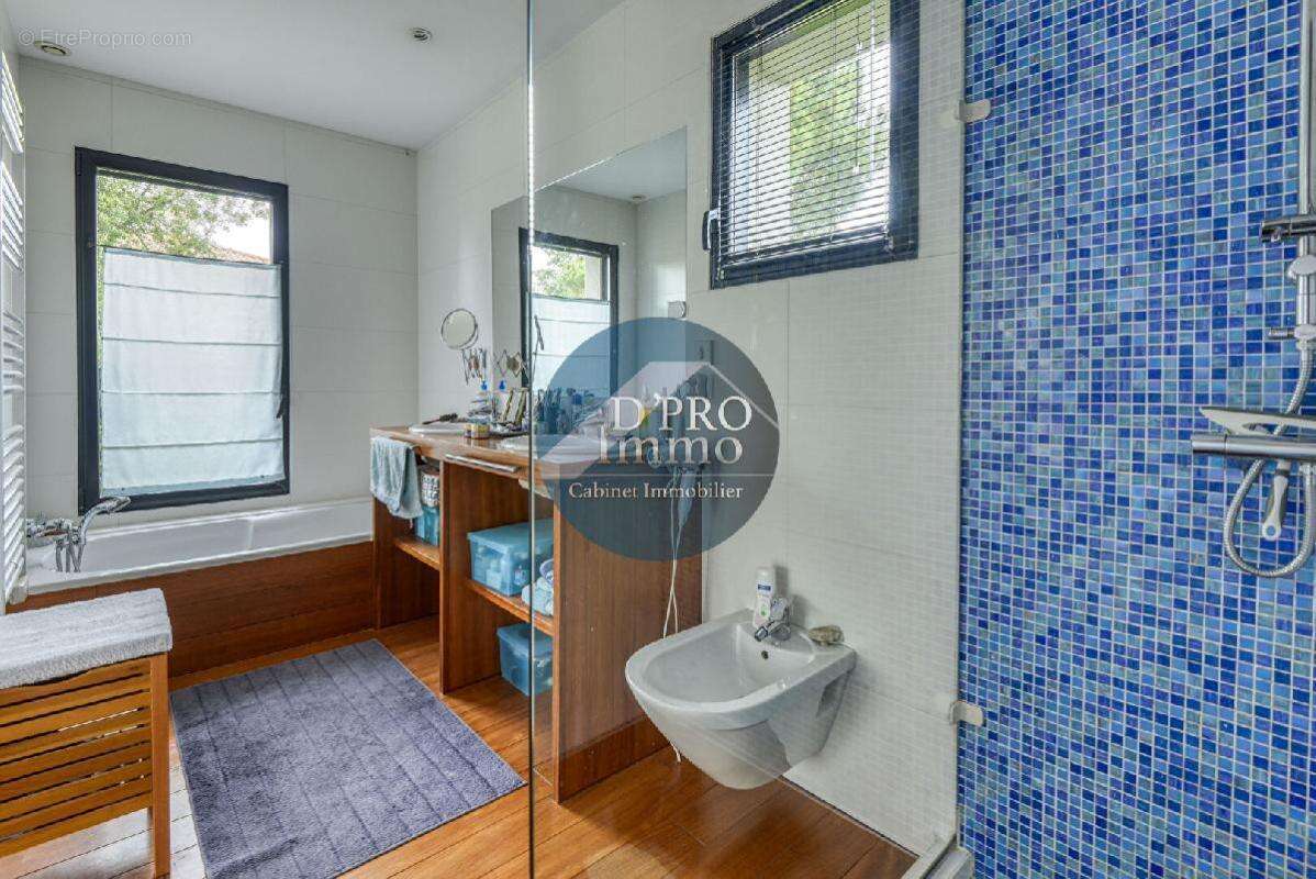 Maison d'architecte dans un environnement préservé - photo 10