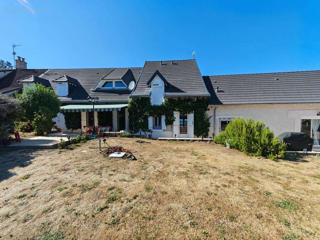 Maison 263 m² à Massay  - photo 18