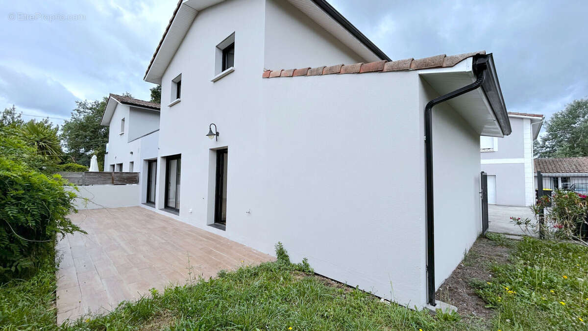 Maison à CESTAS