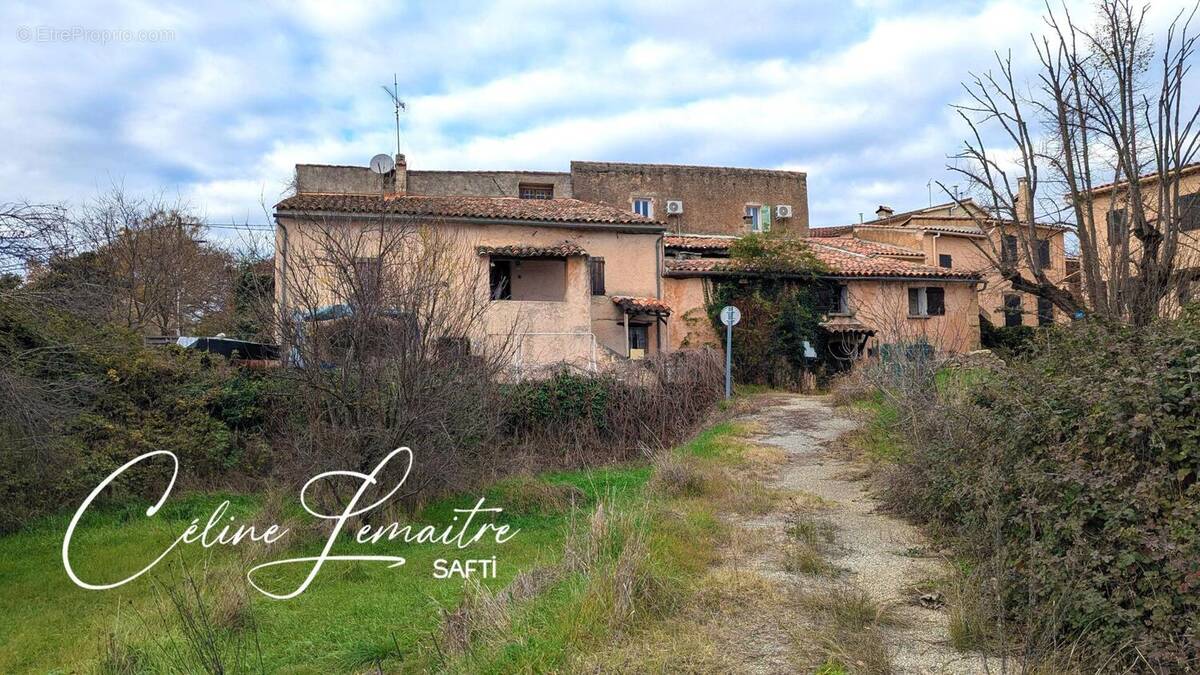 Photo 1 - Maison à SAINT-ANTONIN-DU-VAR