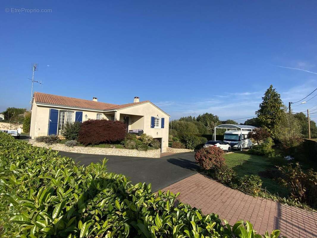 Chantonnay - Maison à CHANTONNAY