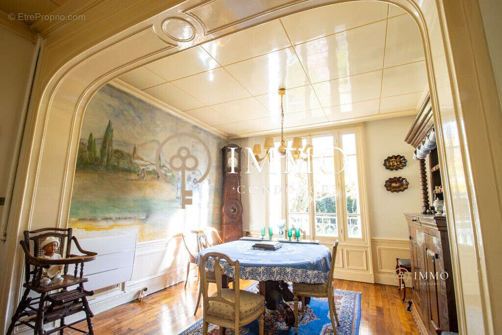 Maison à BOURG-LA-REINE