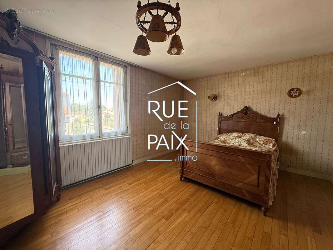 Maison Loudun 6 pièce(s) 133 m2 - photo 8