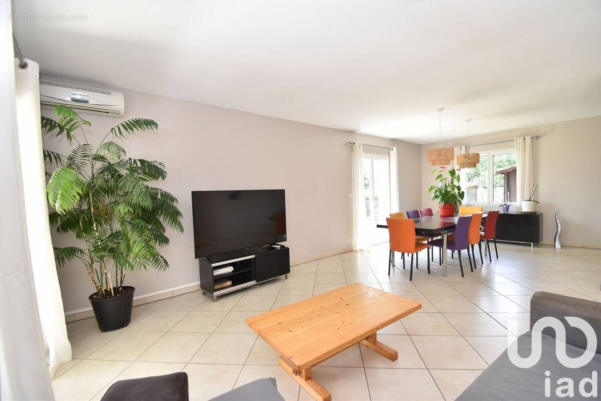 Photo 1 - Maison à SAINT-CLAR-DE-RIVIERE