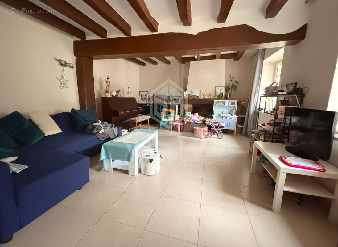 Maison à SAINT-EPAIN