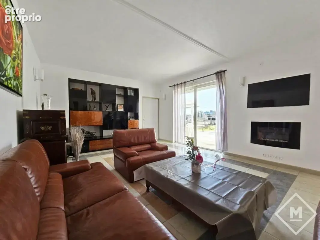 Superbe maison à vendre marseille 13012 - 350 m² avec 2000 m² de terrain - photo 8