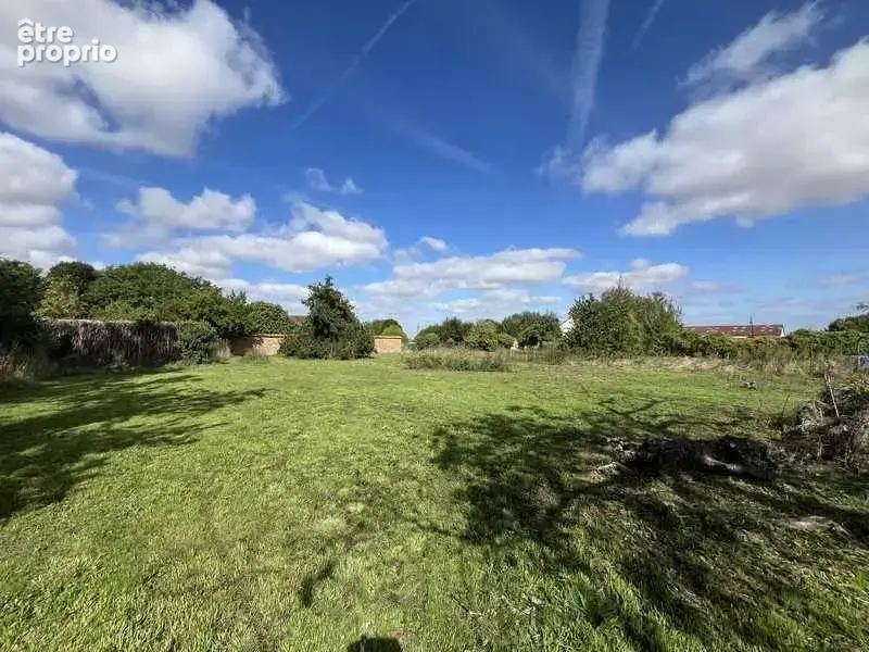 Terrain à VILLERS-EN-VEXIN