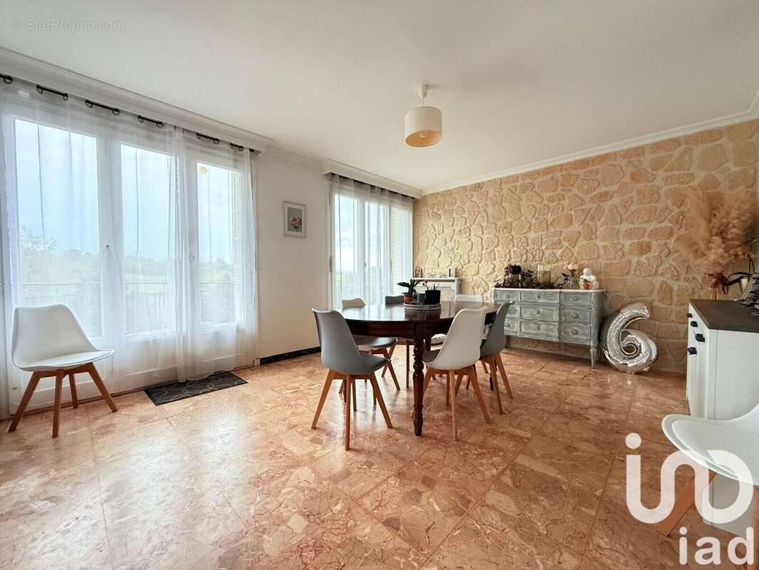 Photo 2 - Maison à CHAROLLES