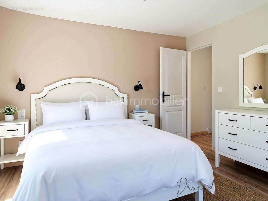 Appartement à POISAT
