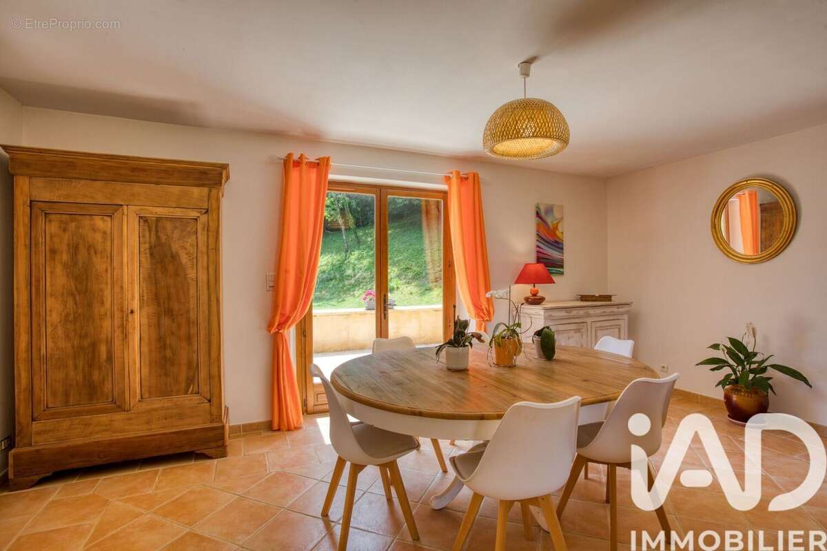 Photo 5 - Maison à BEYNAC-ET-CAZENAC
