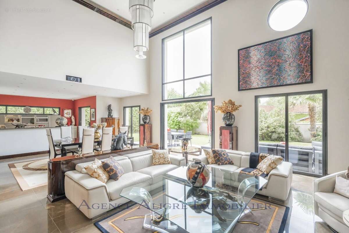 Maison à CROISSY-SUR-SEINE