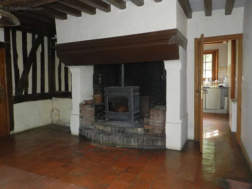 Maison à SAINT-PIERRE-SUR-DIVES