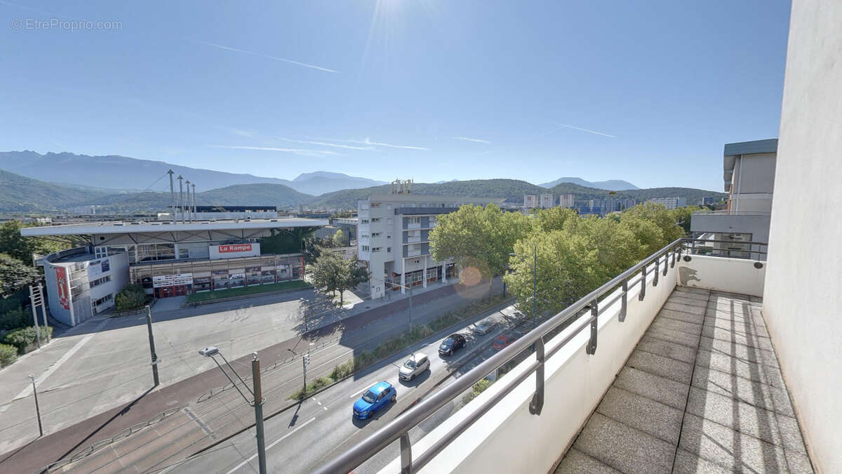 Appartement à ECHIROLLES