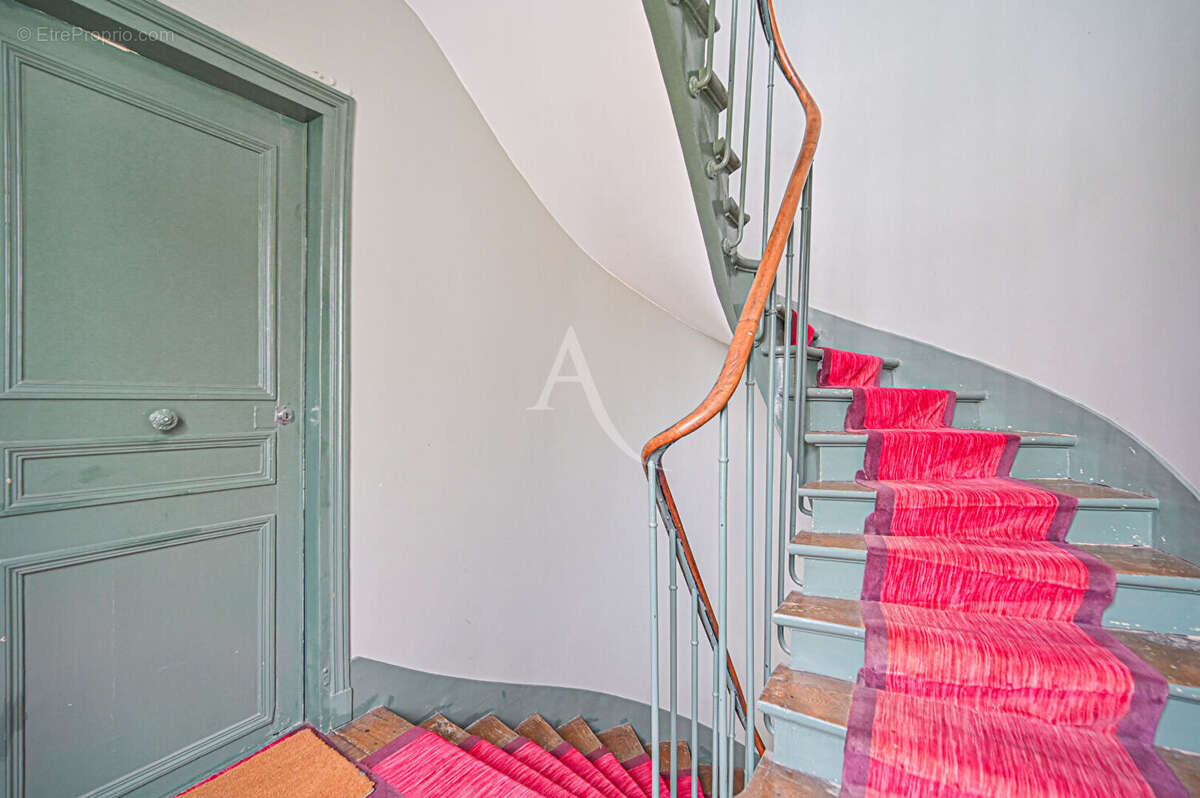 Appartement à PARIS-7E