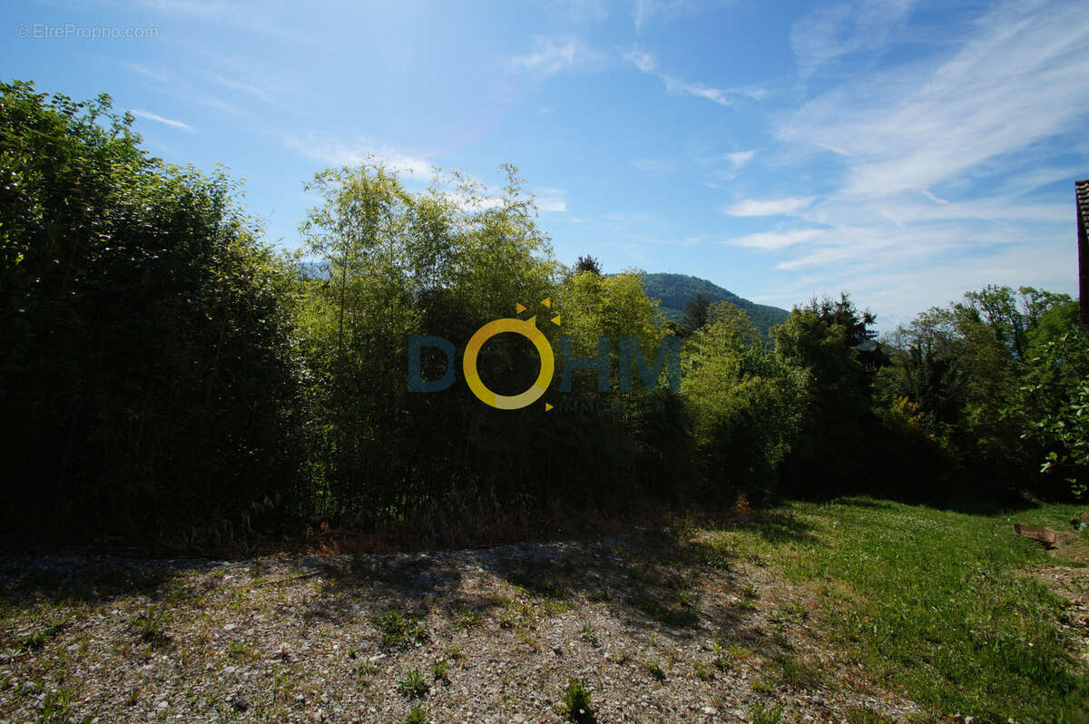 Terrain à SAINT-JEAN-D'ARVEY