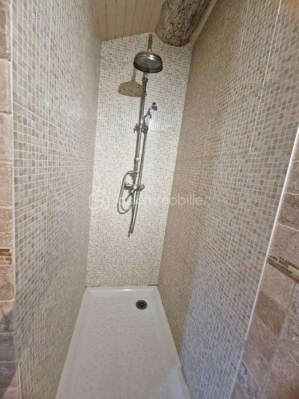 Maison à LES GRANGES-GONTARDES