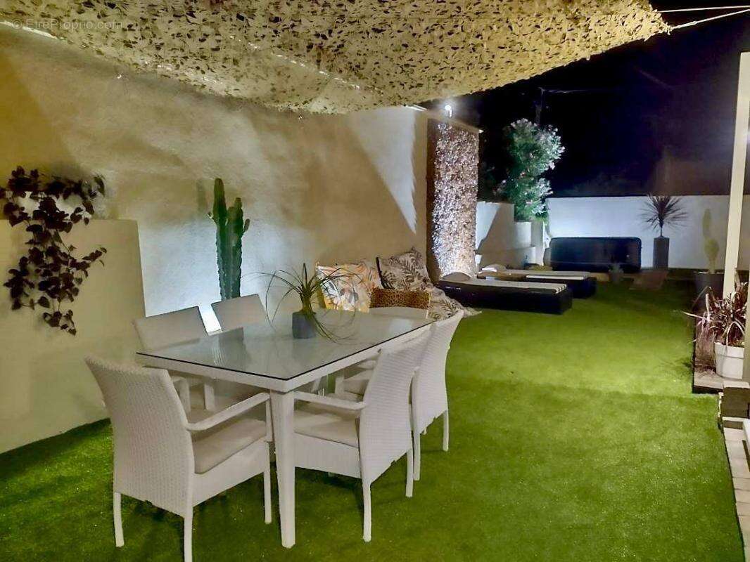 Maison à CARRY-LE-ROUET