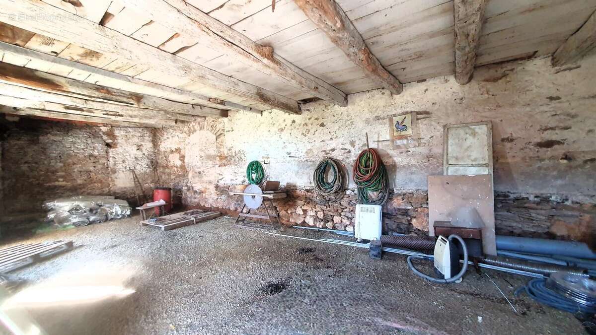 Maison à LA SALVETAT-PEYRALES
