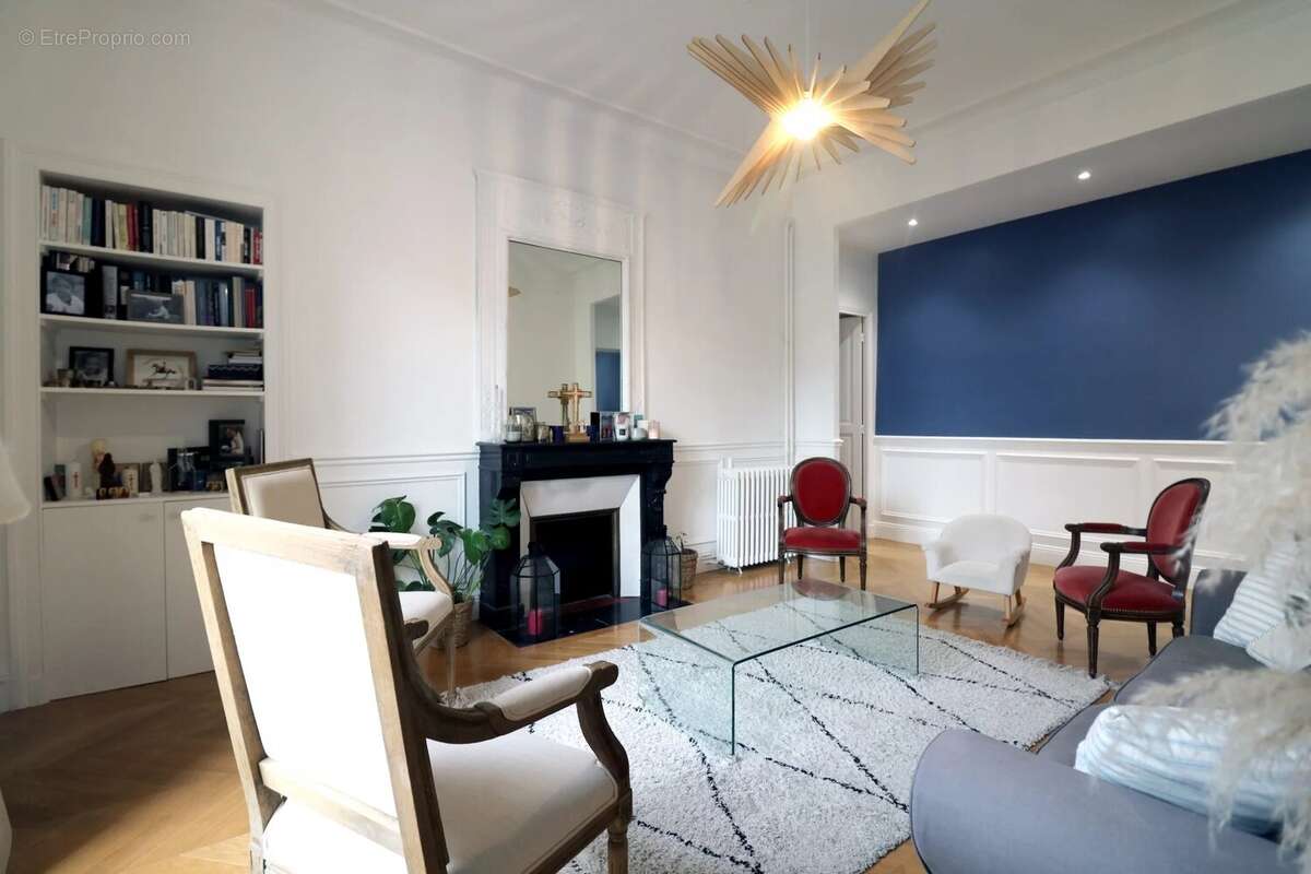 Appartement à VERSAILLES