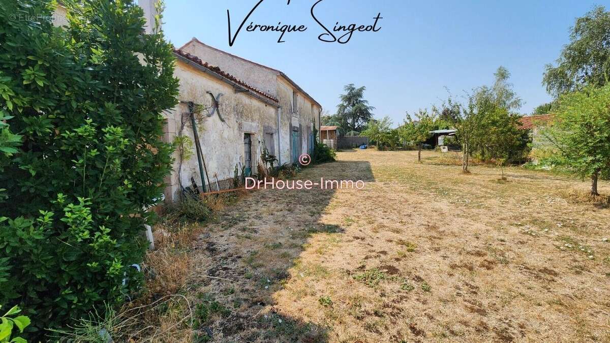 Maison 116 m² à Petosse  - photo 12