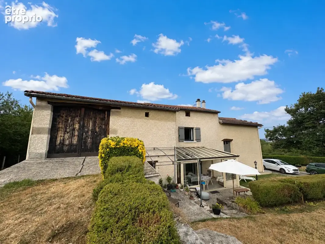 Pleine campagne - Maison avec dépendances sur 2947m2 de terrain plat - photo 2