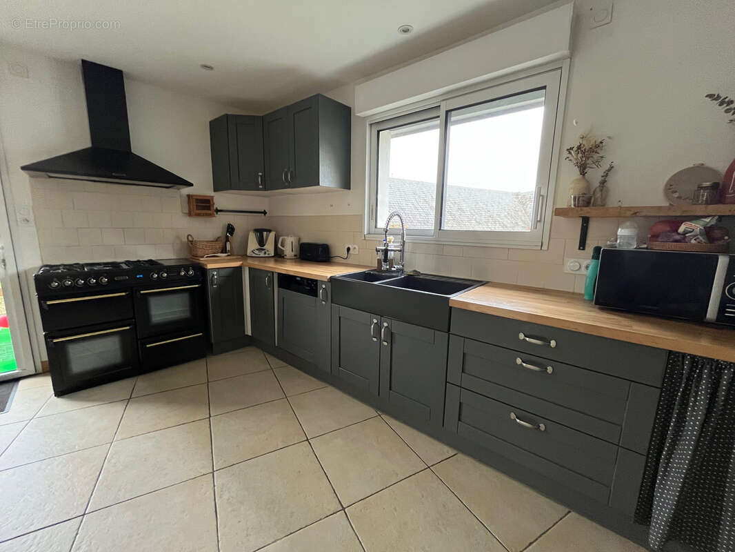 Maison à LE BOURG-D'IRE