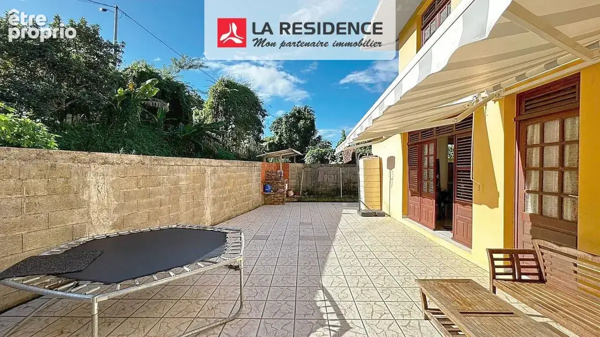 Appartement 4 pièces 75 m² à vendre à Fort-De-France (97200) - photo 2
