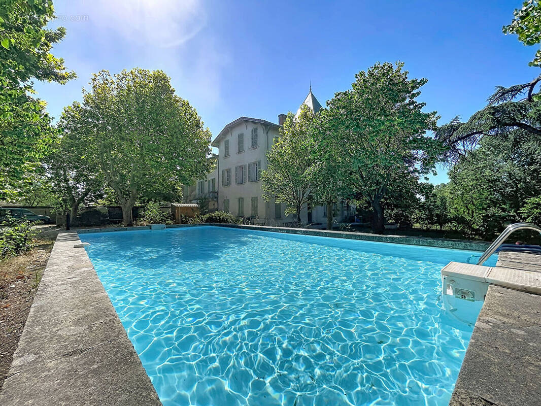 Appartement à PERTUIS