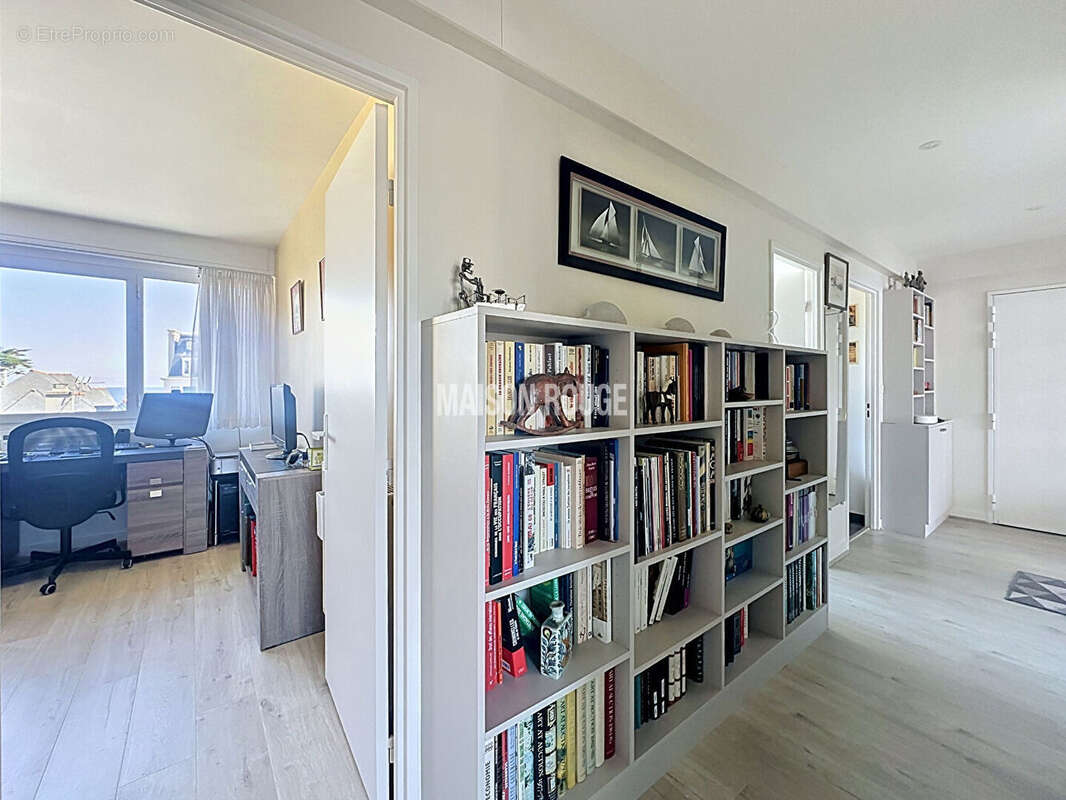 Appartement Dinard 4 pièce(s) - Plage de l'écluse - Ascenseur - photo 7