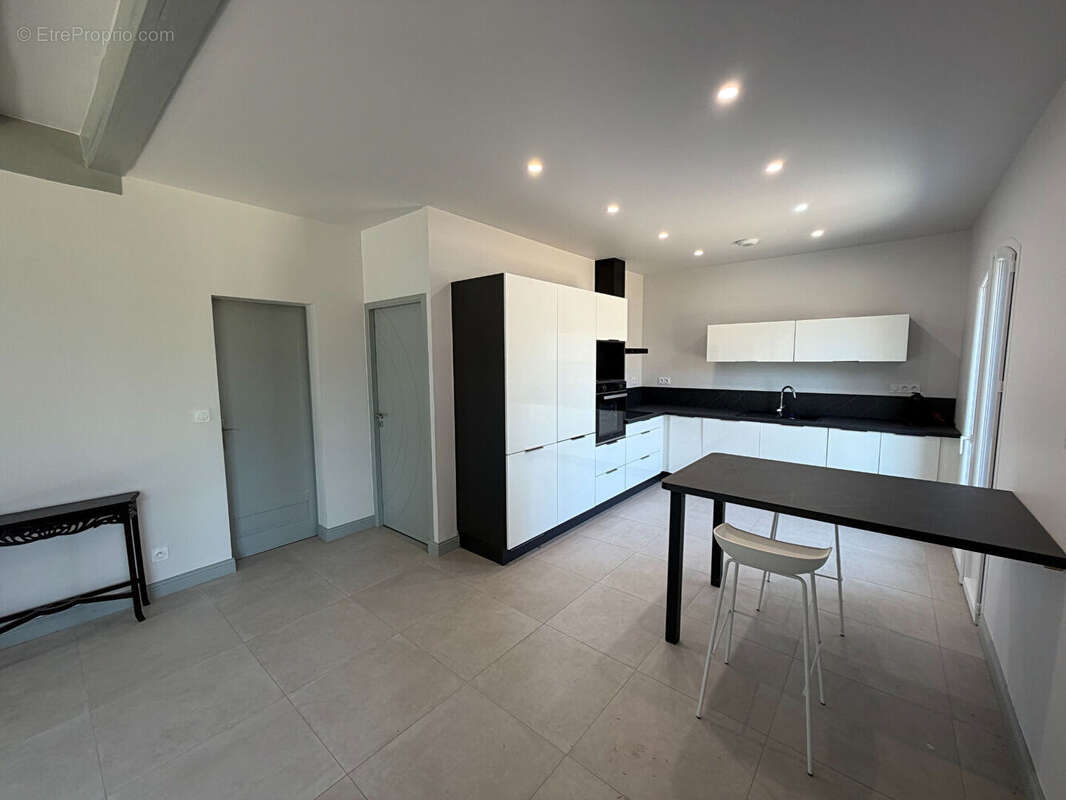 Maison sur sous sol 3 chambres hors lotissement - photo 6