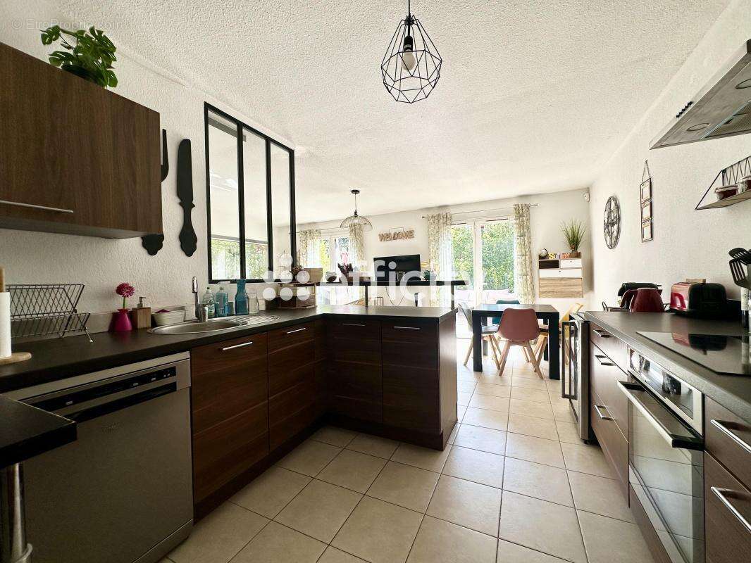 Maison 85 m² à Cabries  - photo 6