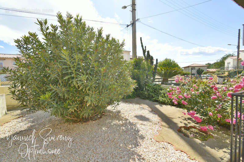 Maison à PEZILLA-LA-RIVIERE