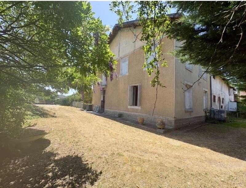 Maison à TARBES