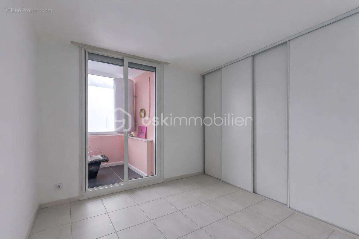 Appartement à LE PONT-DE-CLAIX