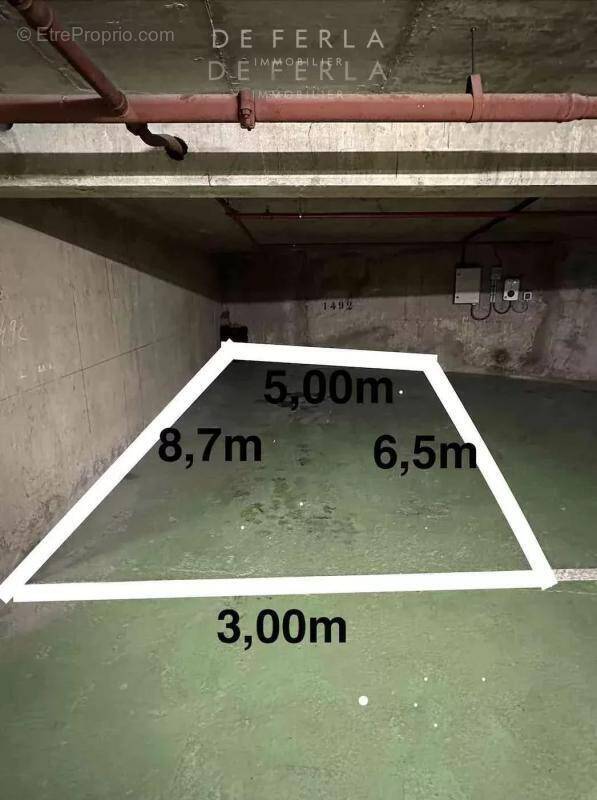 Parking à PARIS-15E