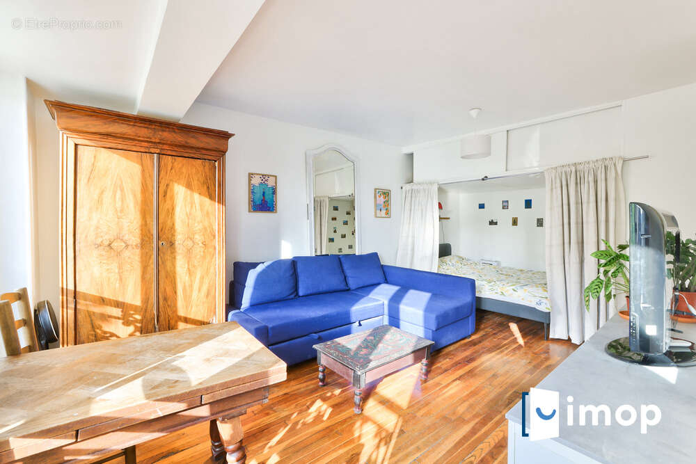 Appartement à PARIS-10E