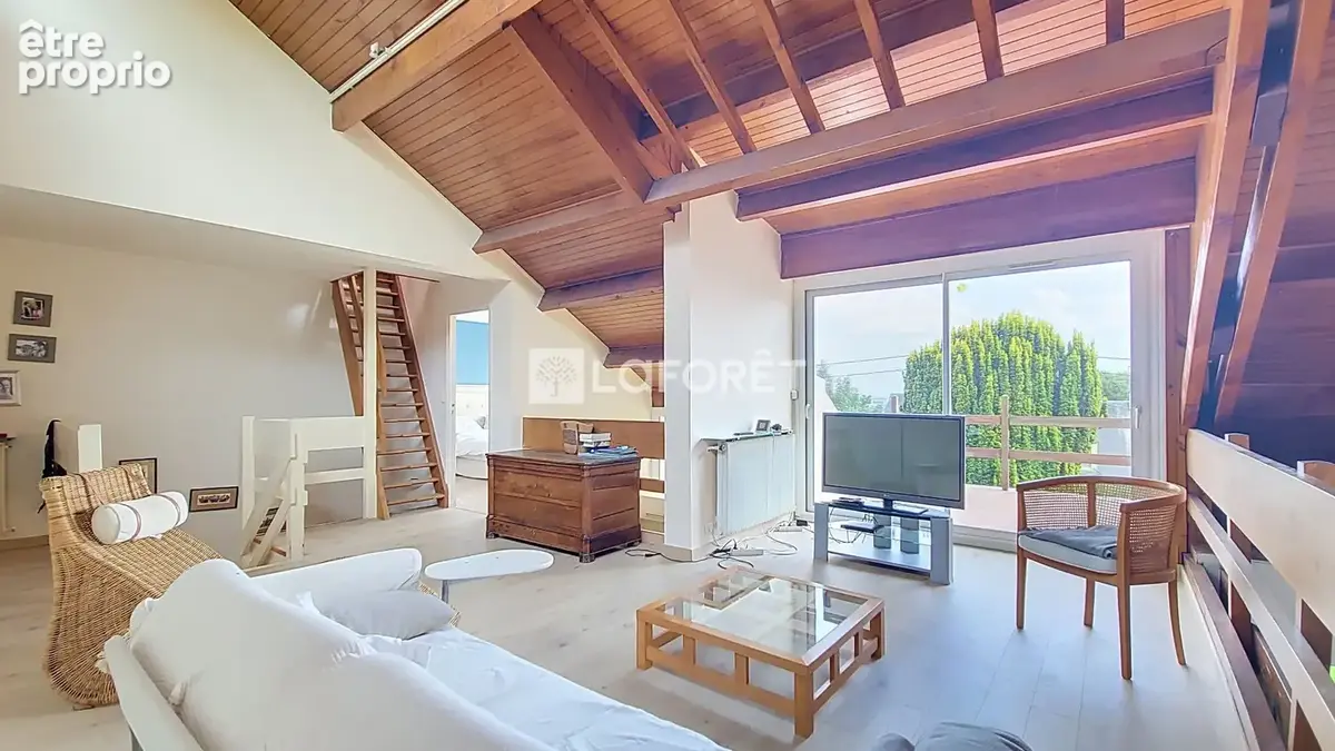 Une maison pensée autour de la lumière et des volumes. - photo 20