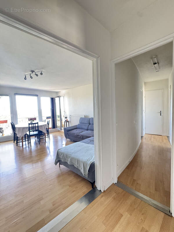 Appartement à TREMBLAY-EN-FRANCE