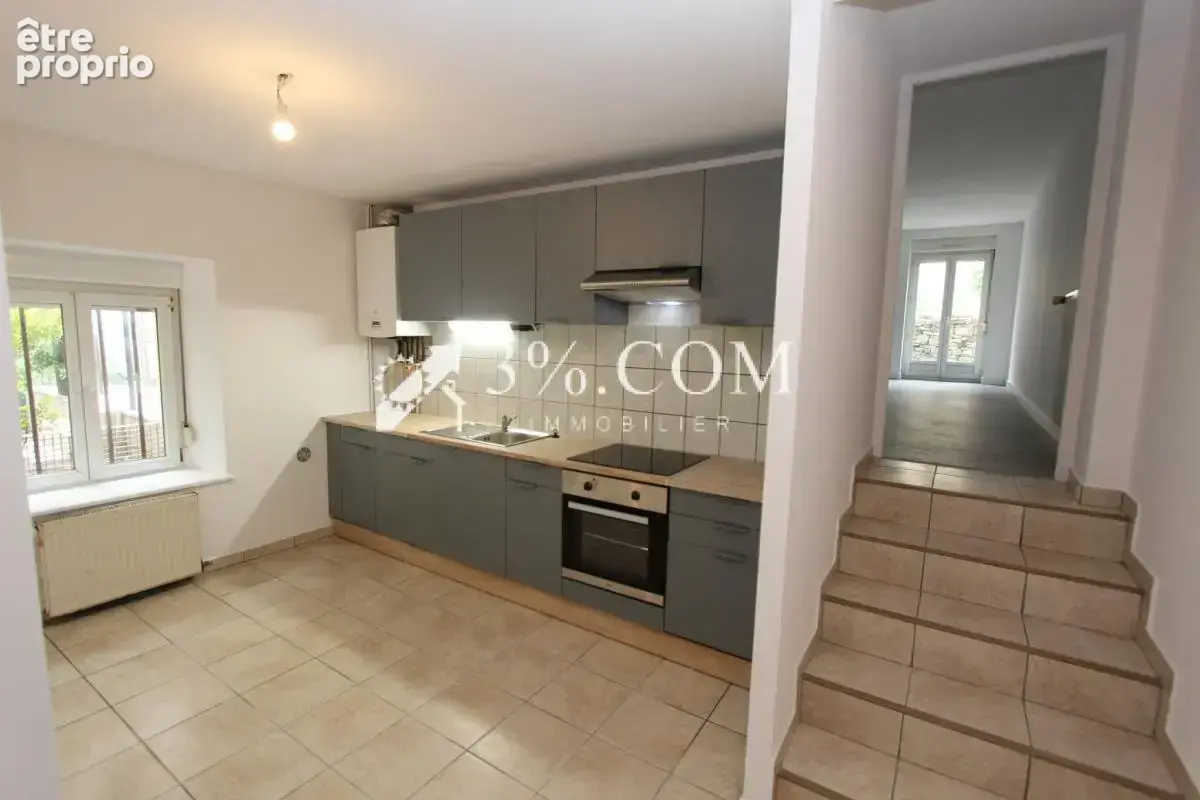 Maison 3 pièces 103 m2 - 2 chambres - Grange de 123 m2 - photo 2