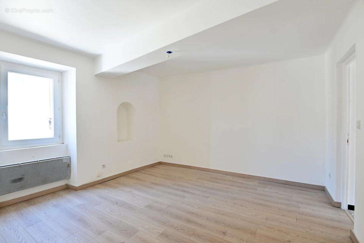 Appartement de 4 pièces de 81 m² à Marguerittes - photo 4