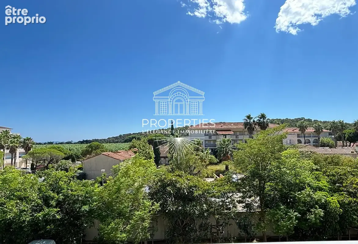 Le lavandou - t3 de 2015 - 65 m² - ascenseur - terrasse - parking - photo 8