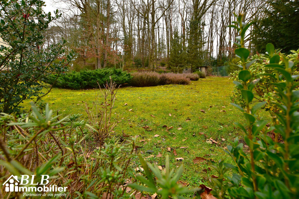 Maison à LES ESSARTS-LE-ROI