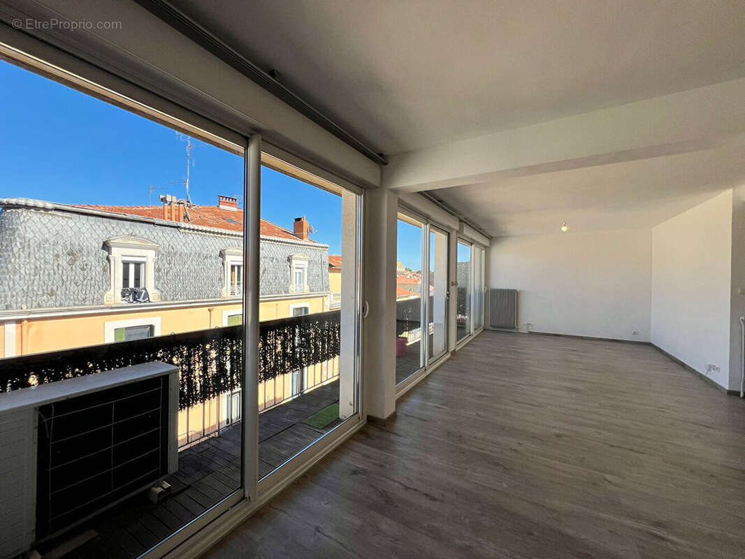 Appartement à BEZIERS