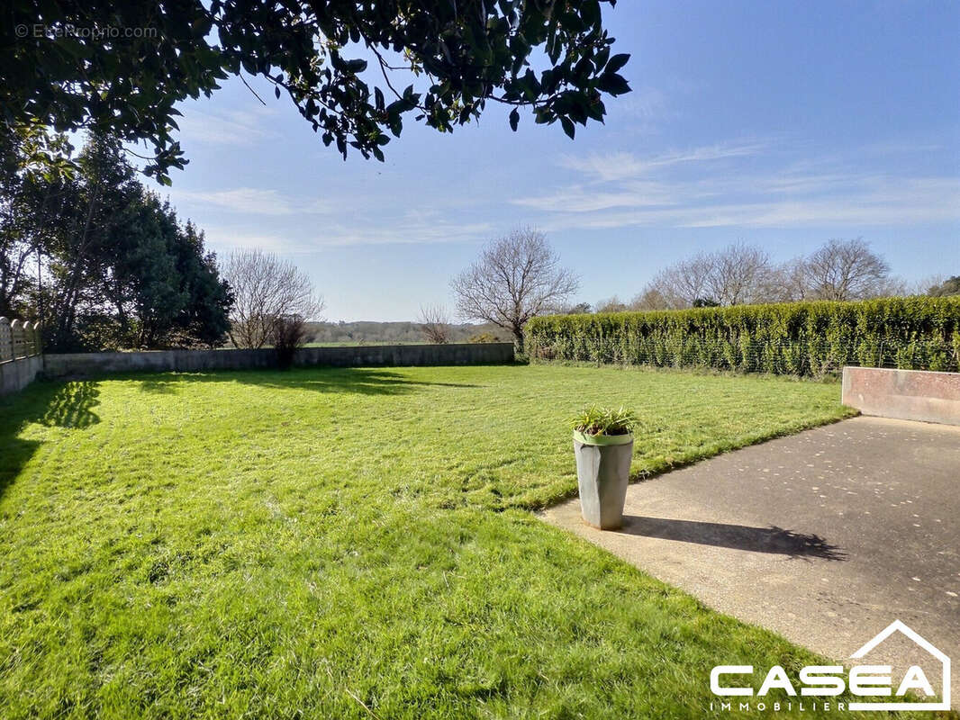 Maison à PLONEOUR-LANVERN