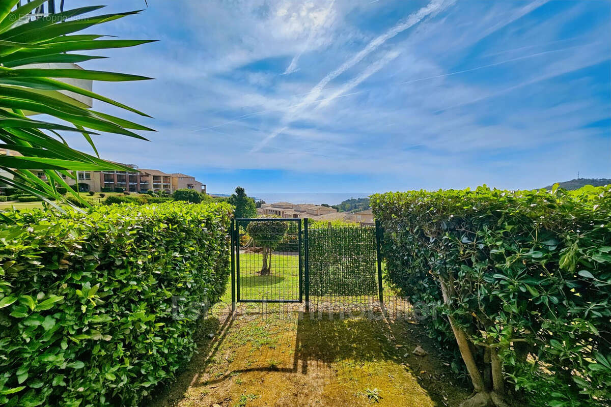 Appartement 35 m² à Saint-Raphael  - photo 9
