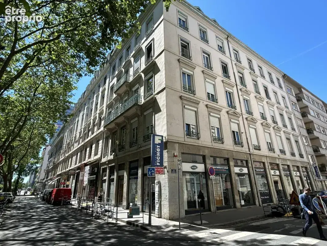 Appartement à LYON-6E